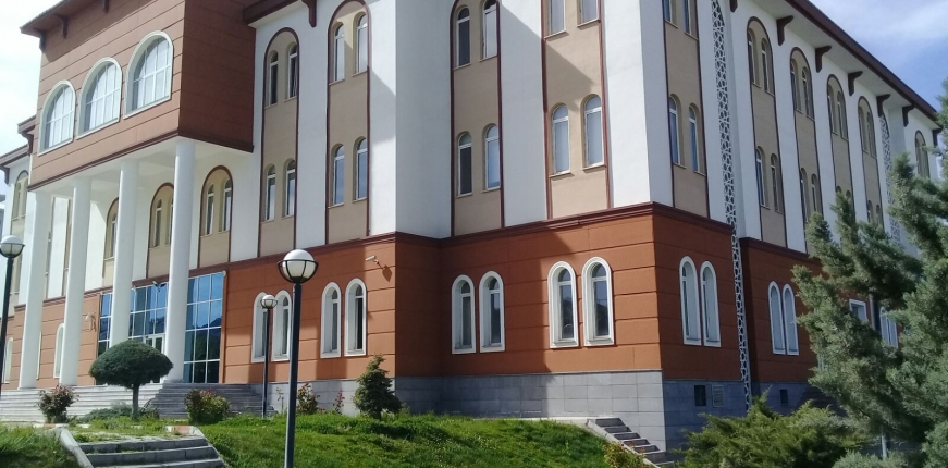 Bingöl Üniversitesi Rektörlük Binası